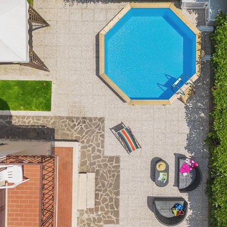 Holiday Home Antonia By Interhome มารินา ดิ เปียตราซันตา ภายนอก รูปภาพ